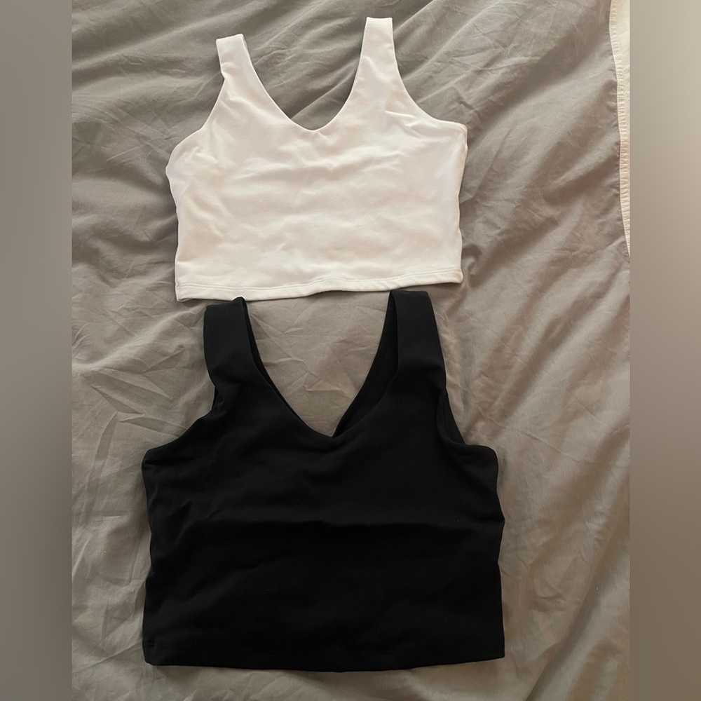 Bundle of 2 crop tops